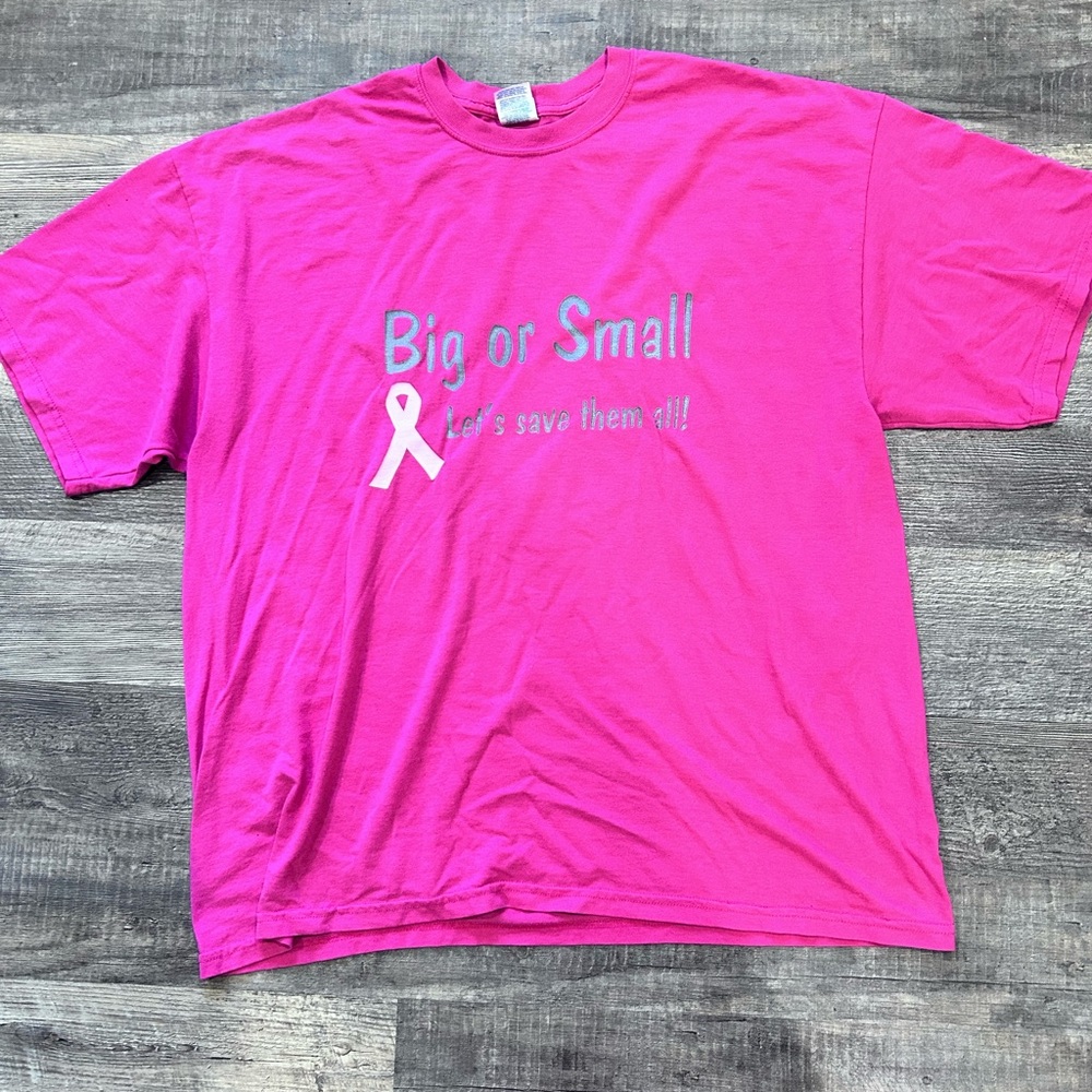 Gildan Hot Pink Short Sleeve Tee with Ribbon Graphic